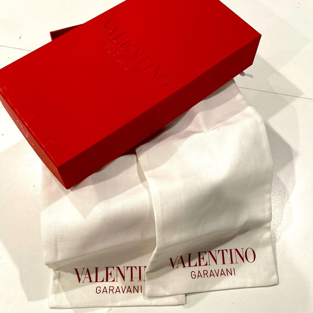 Valentino Garavani empty shoe box
